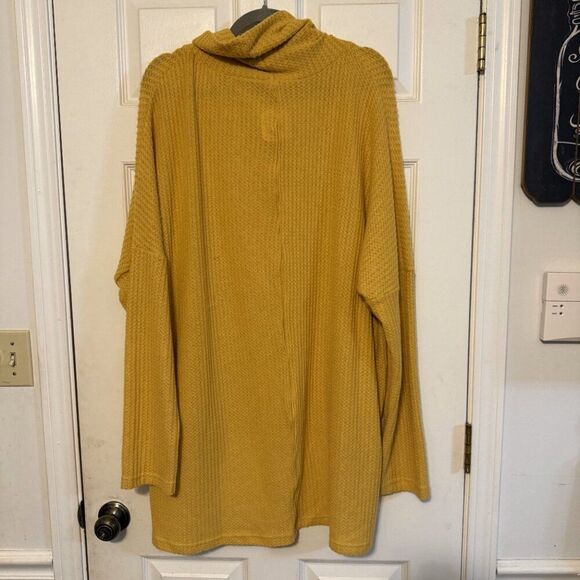 Honeycomb Gold Turtleneck Sweater – NWT, Size 3X, Plus Size Cozy Knit - Picture 2 of 4